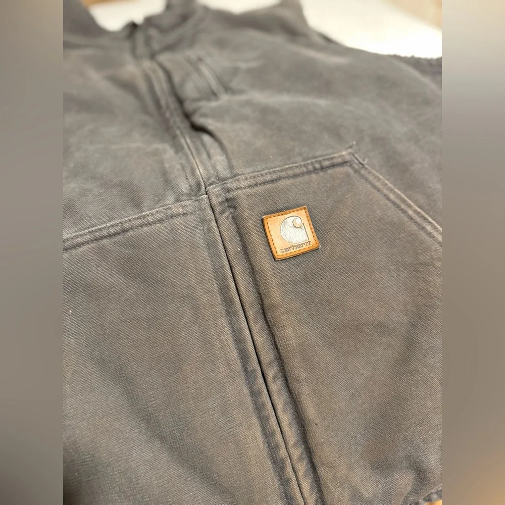 Carhartt great preowned
